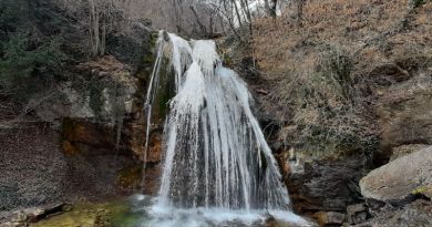 Экскурсии в `Водопад Джур-Джур` из Ласпи